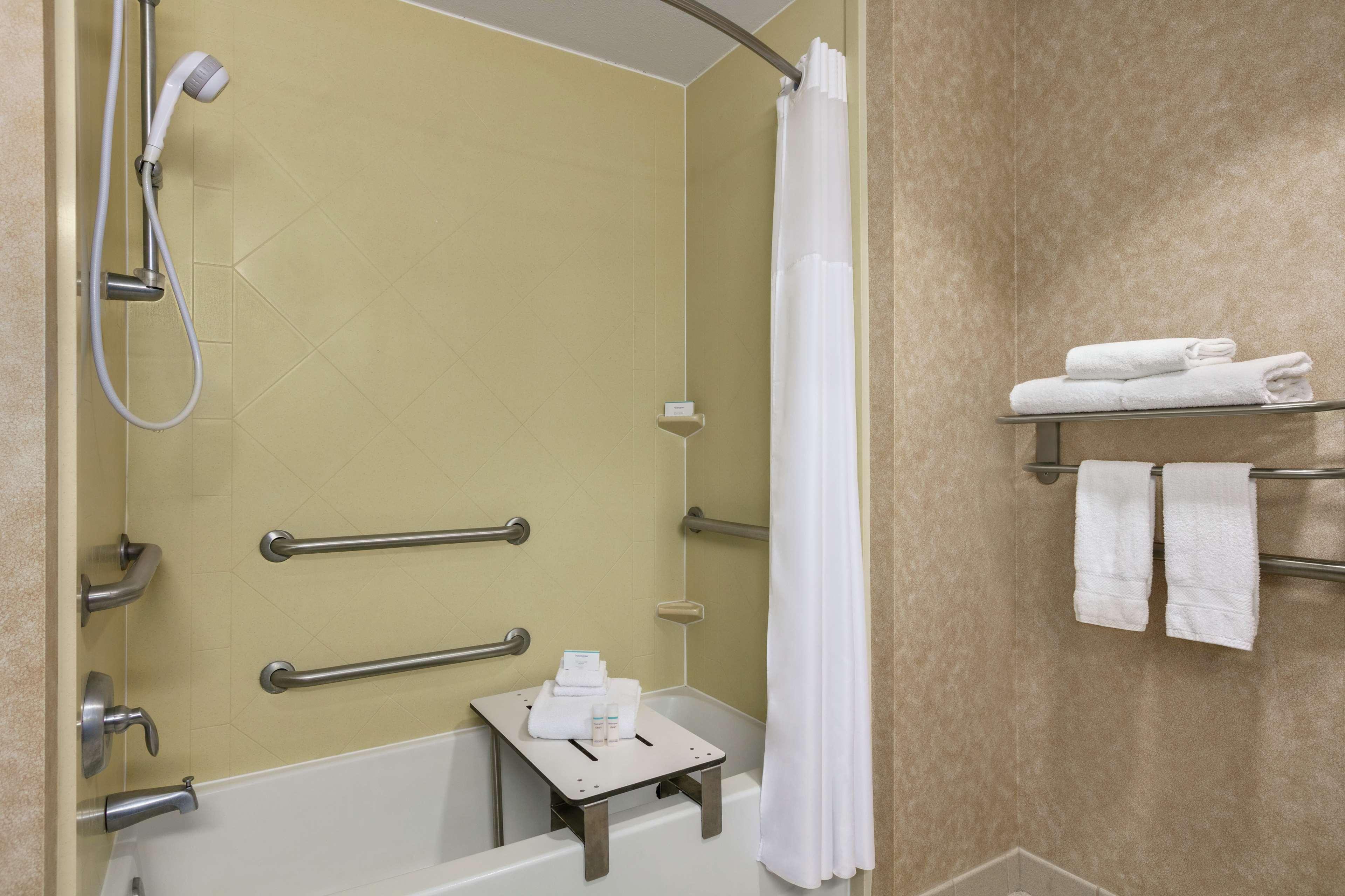 Hampton Inn & Suites Lawton Ngoại thất bức ảnh