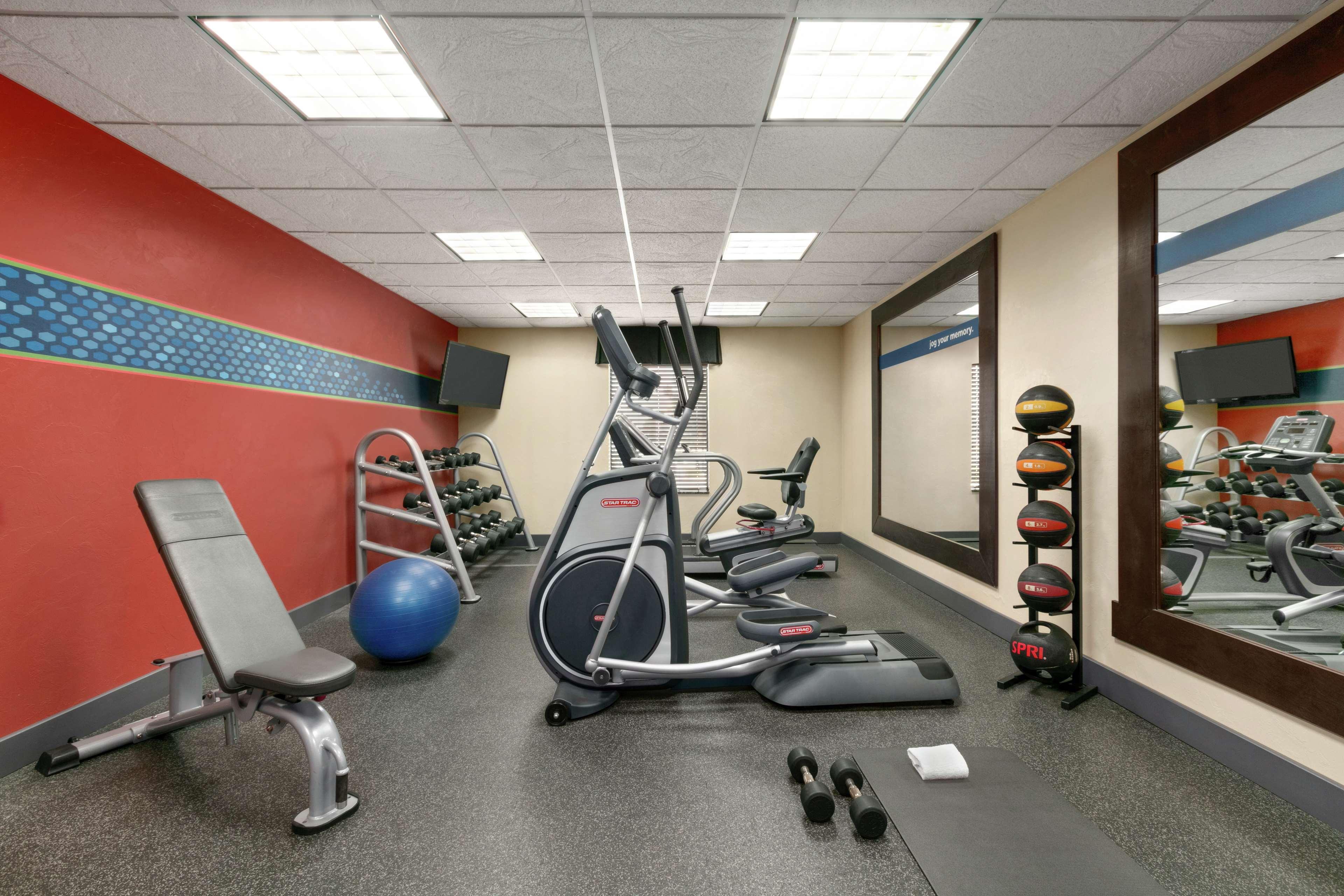 Hampton Inn & Suites Lawton Ngoại thất bức ảnh
