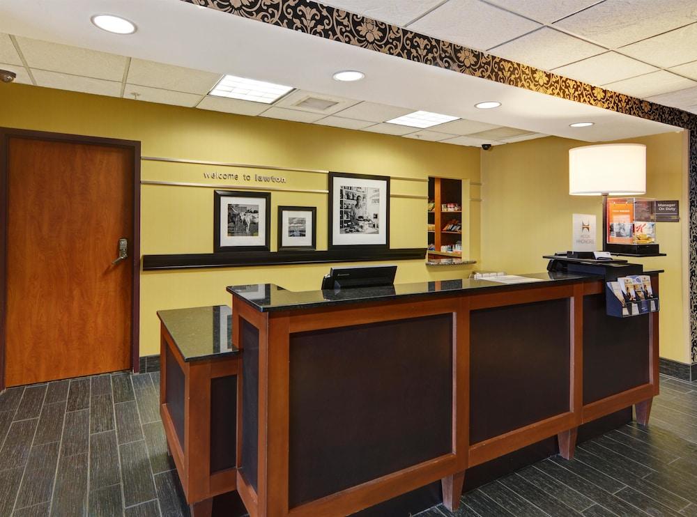 Hampton Inn & Suites Lawton Ngoại thất bức ảnh
