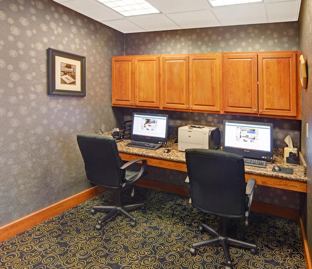 Hampton Inn & Suites Lawton Ngoại thất bức ảnh