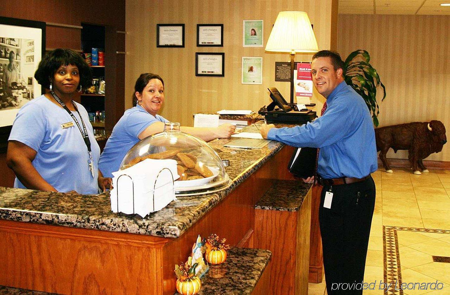 Hampton Inn & Suites Lawton Ngoại thất bức ảnh