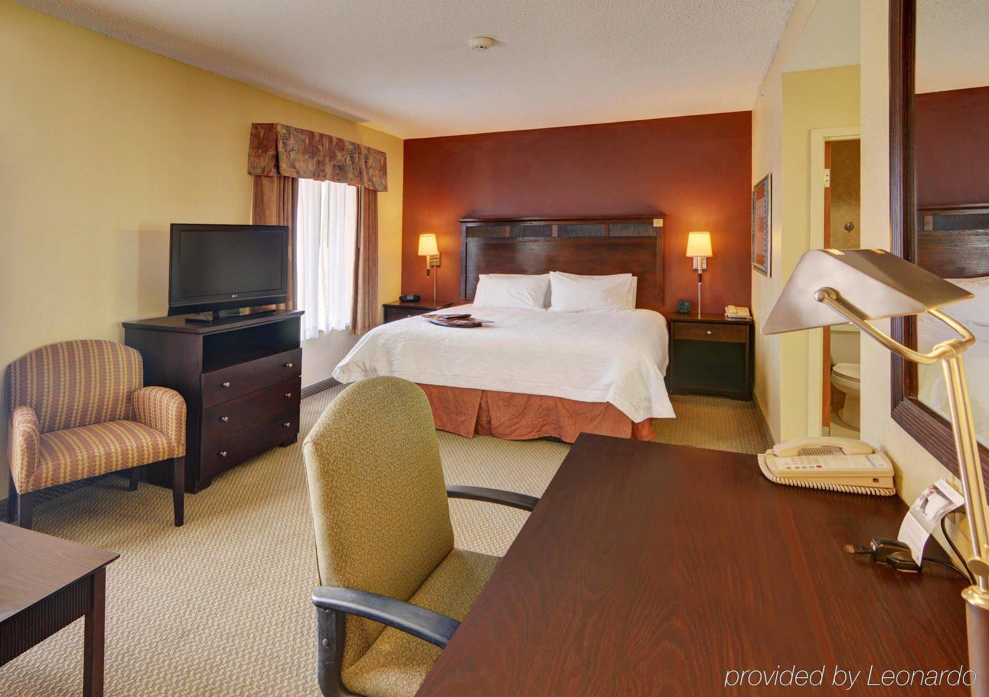 Hampton Inn & Suites Lawton Ngoại thất bức ảnh